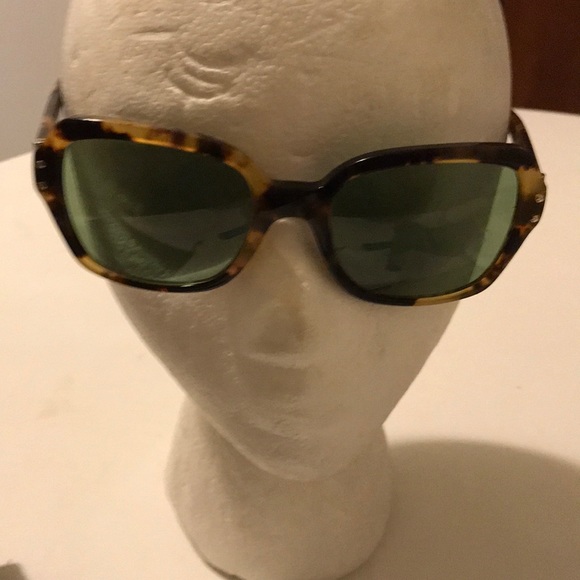 Tory Burch sunglasses - Picture 3 of 8